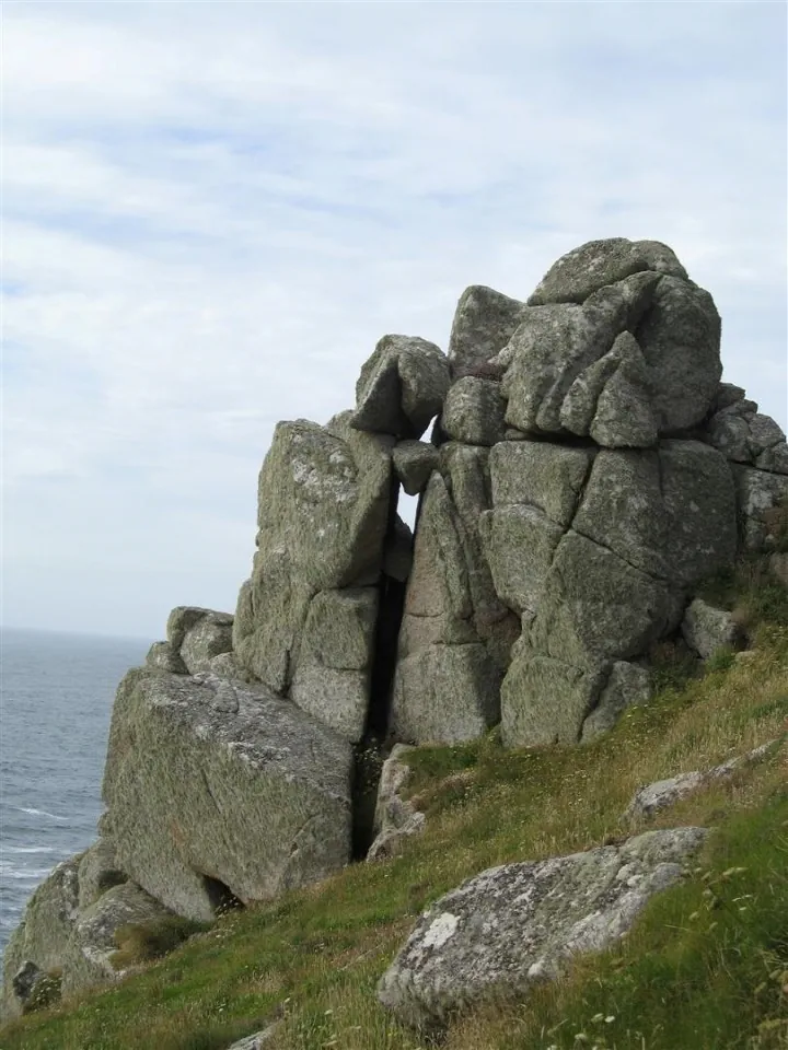 Day 3 nanjulian rocky outcrop